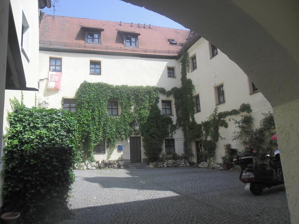Schloss Weichs Zu Regensburg Mit 2Schlafzimmer Parkplatz Internet 75Qm Zentrum Экстерьер фото