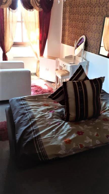 Schloss Weichs Zu Regensburg Mit 2Schlafzimmer Parkplatz Internet 75Qm Zentrum Экстерьер фото