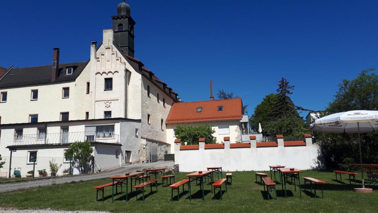 Schloss Weichs Zu Regensburg Mit 2Schlafzimmer Parkplatz Internet 75Qm Zentrum Экстерьер фото
